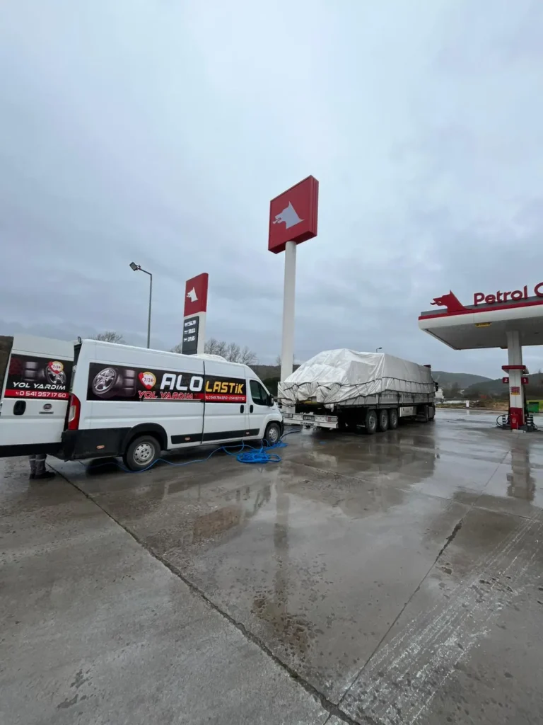 Balıkesir Akü Takviye ve Yakıt Takviye Yol Yardım Hizmeti