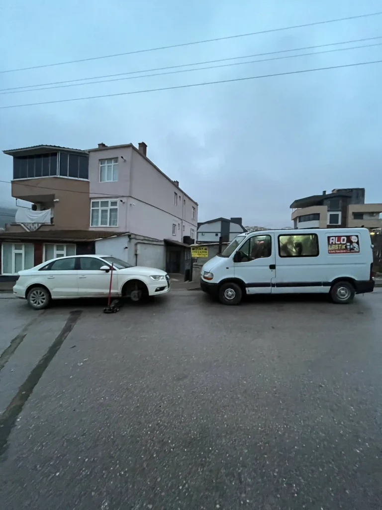 Balıkesir En Yakın Lastikçi Mobil Yol Yardım